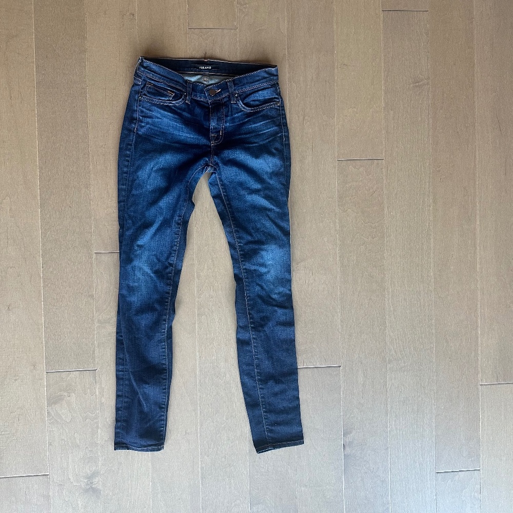 J brand 811 skinny mid-rise  jeans size 27 dark vintage wash